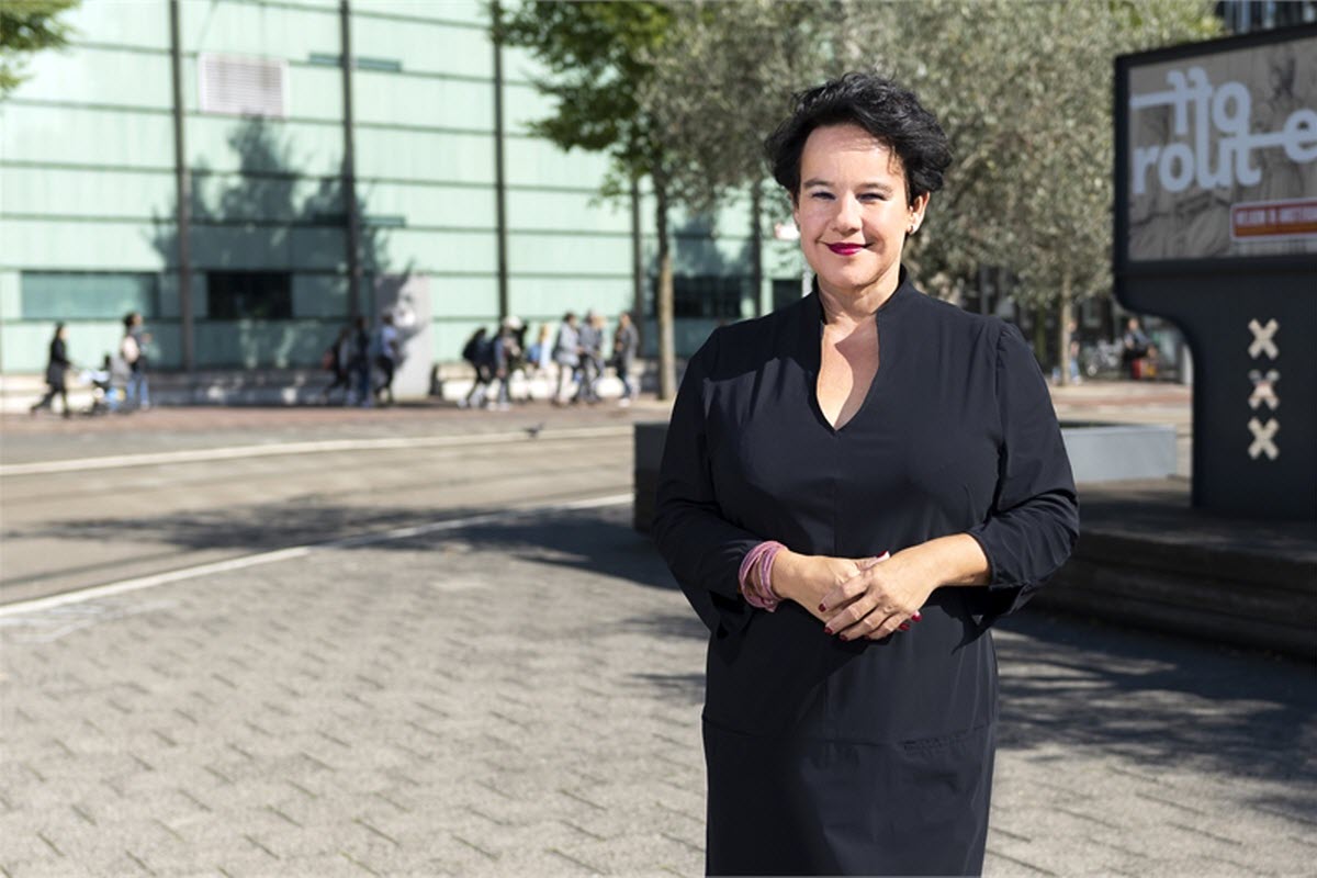 Wethouder Sharon Dijksma weer aan het werk