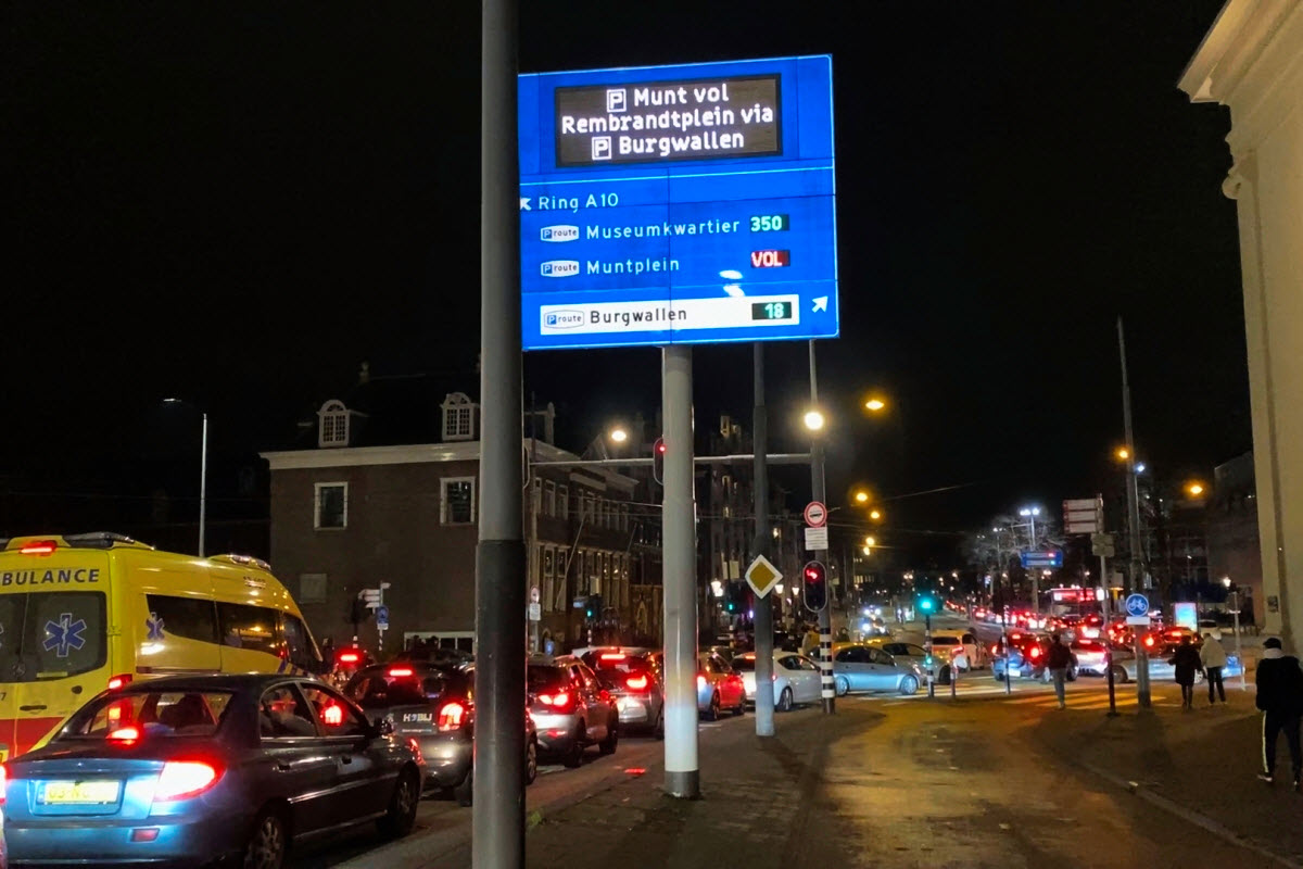 Verban auto uit historische binnenstad